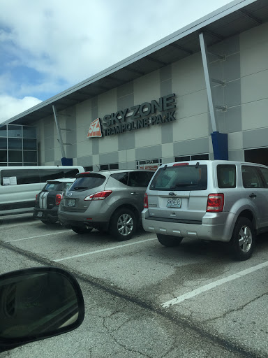 Amusement Center «Sky Zone Trampoline Park - St. Louis (Chesterfield)», reviews and photos, 17379 Edison Ave, Chesterfield, MO 63005, USA