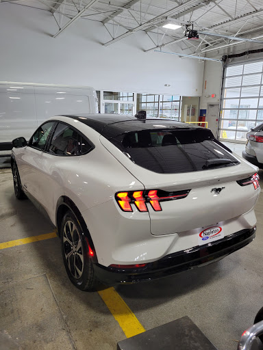 Ford Dealer «Napleton Ford in Libertyville», reviews and photos, 1010 S Milwaukee Ave, Libertyville, IL 60048, USA