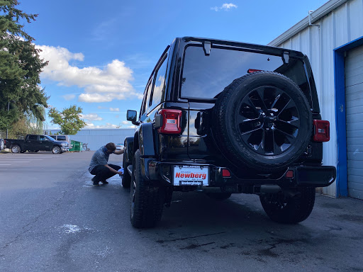 Auto Parts Store «Newberg Dodge Jeep Chrysler Ram», reviews and photos, 2809 Portland Rd, Newberg, OR 97132, USA