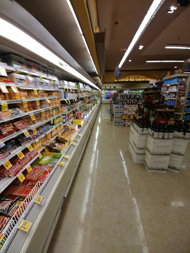 Grocery Store «Safeway», reviews and photos, 6130 Rose Hill Dr, Alexandria, VA 22310, USA