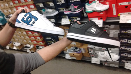 Discount Store «Gordmans - Store Closing Soon», reviews and photos, 9650 Quivira Rd, Lenexa, KS 66215, USA