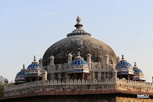 Isa Khan's Mosque image