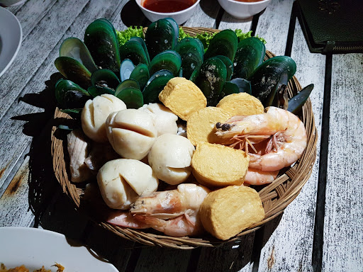 Laem Hin Seafood