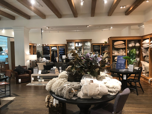 Furniture Store «Pottery Barn», reviews and photos, 3101 PGA Boulevard f141, Palm Beach Gardens, FL 33410, USA
