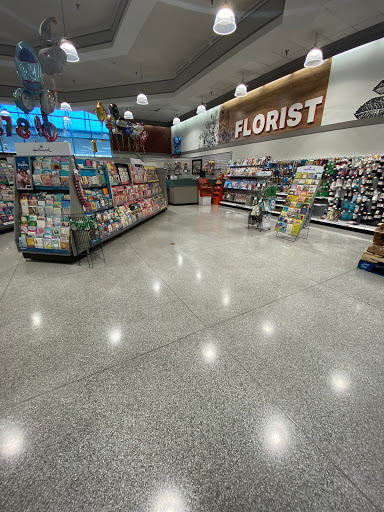 Grocery Store «Schnucks», reviews and photos, 9074 Overland Plaza, Overland, MO 63114, USA