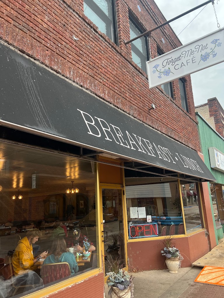 Forget Me Not Cafe 55313