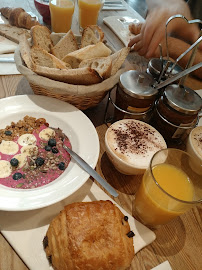 Croissant du Restaurant servant le petit-déjeuner Le Pain Quotidien à Paris - n°15