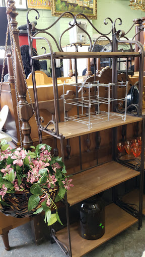 Thrift Store «Bnai Tzedukah Thrift Store», reviews and photos, 203 Sheridan Blvd, Inwood, NY 11096, USA