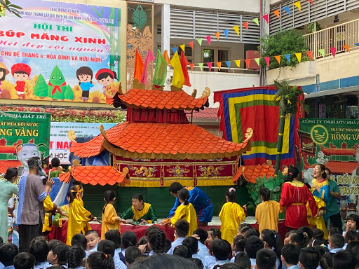 Burlesque schools in Ho Chi Minh