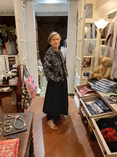 Magasin de vêtements pour femmes SAINT GEORGES Nicole GRUNIG Saint-Paul-de-Vence