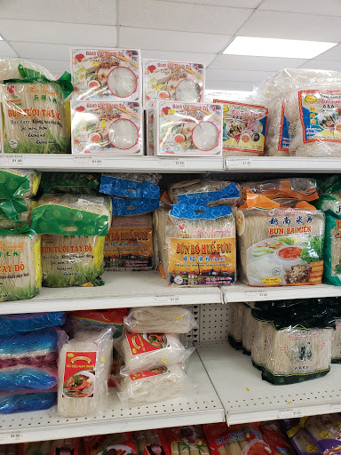 Asian Grocery Store «Oriental Food Store», reviews and photos, 808 W River Dr, Davenport, IA 52802, USA