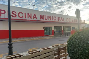 Piscina Municipal De San Roque image