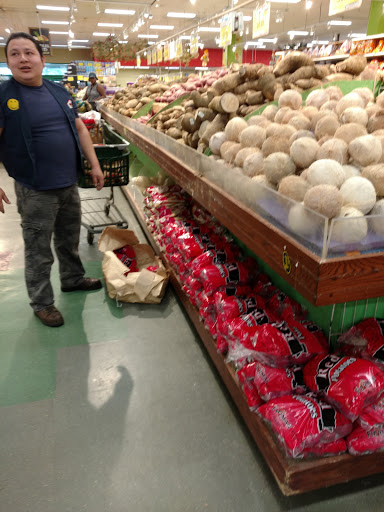 Supermarket «Bridgeport Food Bazaar Supermarket», reviews and photos, 500 Sylvan Ave, Bridgeport, CT 06606, USA