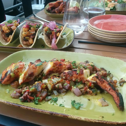 Movie Theater «AMC Shirlington 7», reviews and photos, 2772 S Randolph St, Arlington, VA 22206, USA