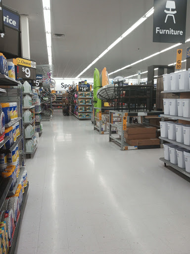 Discount Store «Walmart», reviews and photos, 321 NE Kings Valley Hwy, Dallas, OR 97338, USA