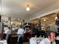 Atmosphère du Restaurant français Chez Monsieur à Paris - n°13