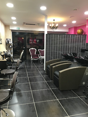 Rêvélation Salon De coiffure Mixte ,barbier barber shop à Miramas