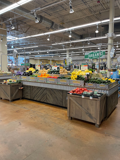 Grocery Store «Fresh Thyme Farmers Market- Greenwood IN», reviews and photos, 8750 US-31, Indianapolis, IN 46227, USA