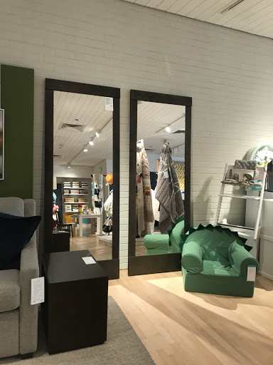 Furniture Store «Crate and Barrel», reviews and photos, 1115 Broadway Plaza, Walnut Creek, CA 94596, USA