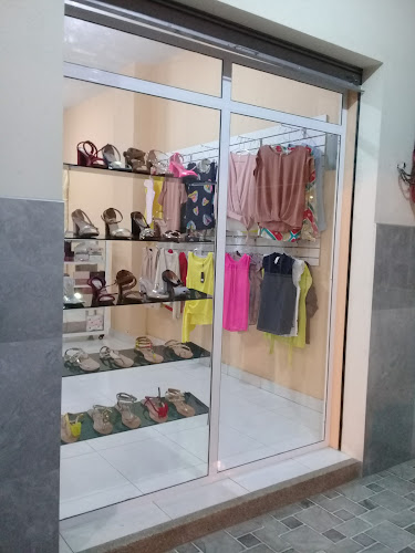 Opiniones de Lola's Boutique en Naranjito - Tienda de ropa