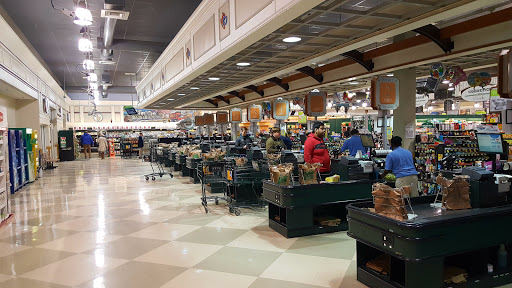 Grocery Store «Harris Teeter», reviews and photos, 500 Oberlin Rd, Raleigh, NC 27605, USA