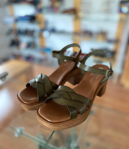 Shoe Store «Rainsong Shoes», reviews and photos, 117 Plaza St, Healdsburg, CA 95448, USA