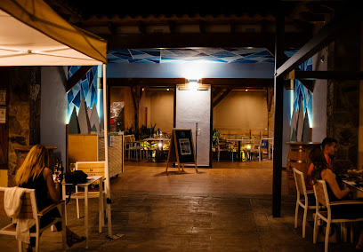 Restaurante Altomira - CV-213, KM 1, 12470 Navajas, Castellón, Spain