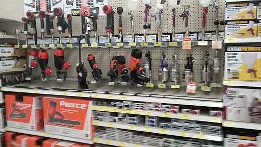 Hardware Store «Harbor Freight Tools», reviews and photos, 2658 Peters Creek Pkwy, Winston-Salem, NC 27127, USA