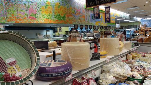 Grocery Store «Horrocks Market», reviews and photos, 4455 Breton Rd SE, Kentwood, MI 49508, USA