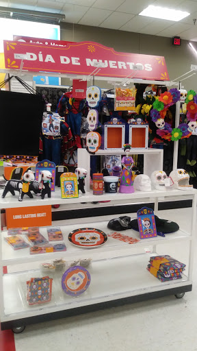 Department Store «Target», reviews and photos, 2000 W Waters Rd, Ann Arbor, MI 48103, USA