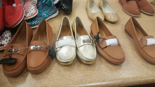 Used Clothing Store «Clothes Mentor», reviews and photos, 5255 N President George Bush Hwy #100, Garland, TX 75040, USA