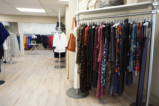 Jewelry Store «Diamond Dream Jewelry & Apparel», reviews and photos, 12 Mine Brook Rd, Bernardsville, NJ 07924, USA