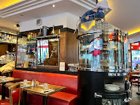 Atmosphère du Restaurant français Café Gustave à Paris - n°3