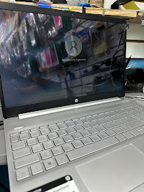 Total Wireless Phone Repair - Photo 7 - Car repair in Bronx, NY, Manhattan