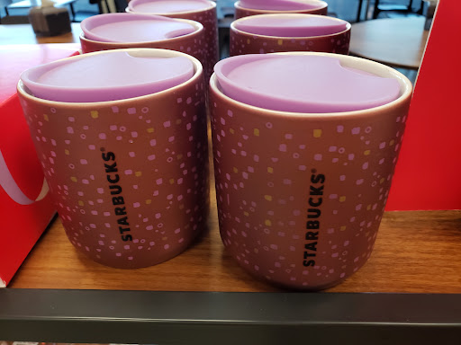 Coffee Shop «Starbucks», reviews and photos, 325 5th St, Brookings, OR 97415, USA