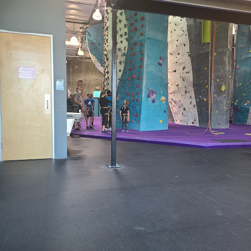 Rock Climbing Gym «Ape Index Rock Climbing Gym», reviews and photos, 9700 N 91st Ave, Peoria, AZ 85345, USA