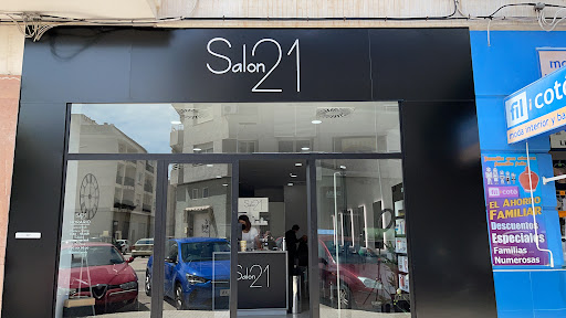 Salón  21 en Gandia, Valencia