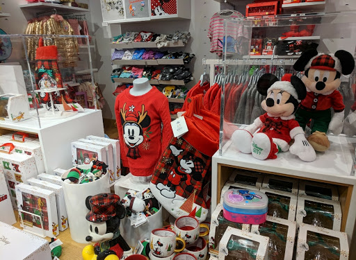 Toy Store «Disney Store», reviews and photos, 7527 Dadeland Mall Cir W, Miami, FL 33156, USA