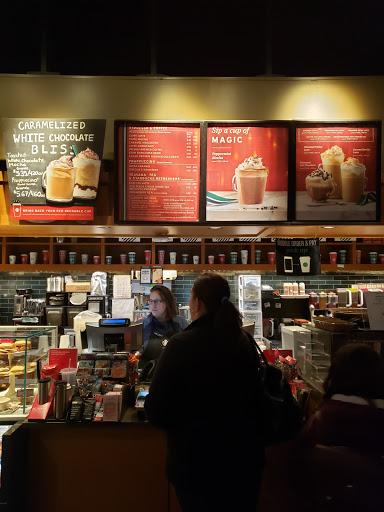 Coffee Shop «Starbucks», reviews and photos, 49 Main St, Freeport, ME 04032, USA