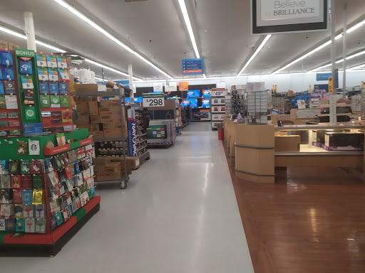 Discount Store «Walmart», reviews and photos, 206 US-1, Falmouth, ME 04105, USA