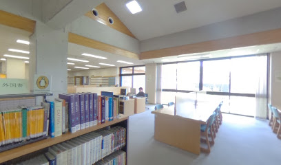 九州看護福祉大学 附属図書館