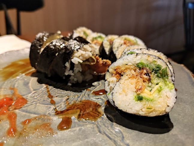Opiniones de Ryoshi Sushi Bar Marisquería en Maule - Restaurante