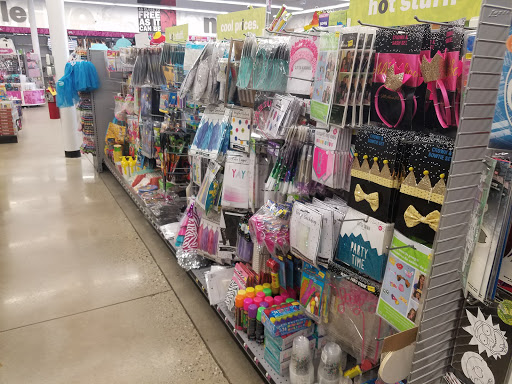 Variety Store «Five Below», reviews and photos, 2897 S Rochester Rd, Rochester Hills, MI 48307, USA