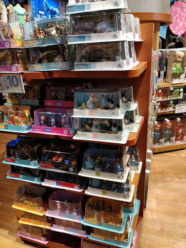 Toy Store «Disney Store», reviews and photos, 1540 Broadway, New York, NY 10036, USA