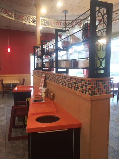 Shopping Mall «Windsor Shopping Center», reviews and photos, 530 Windsor Ave, Windsor, CT 06095, USA