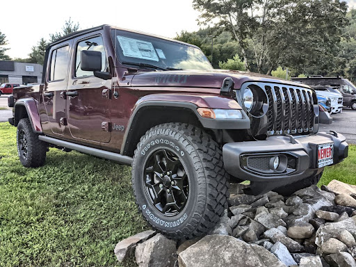 Jeep Dealer «Nemer Chrysler Jeep Dodge Ram of Saratoga», reviews and photos, 617 Maple Ave, Saratoga Springs, NY 12866, USA