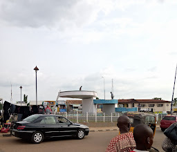 A Division Roundabout photo