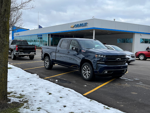 Car Dealer «Vic Canever Chevrolet», reviews and photos, 3000 Owen Rd, Fenton, MI 48430, USA