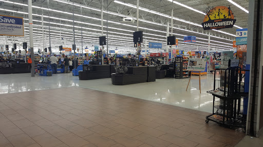 Department Store «Walmart Supercenter», reviews and photos, 250 Highlands Square Dr, Hendersonville, NC 28792, USA