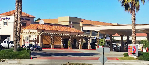 Car Wash «Tustin Auto Wash & 76 Gas», reviews and photos, 13561 Newport Ave, Tustin, CA 92780, USA